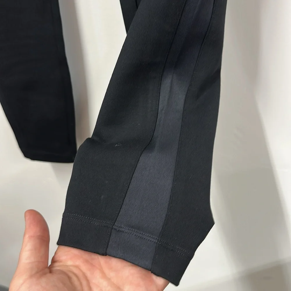 Cabi black tuxedo leggings #4323 size xs - Picture 6 of 10